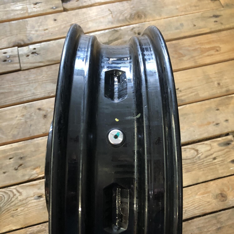 Indian Scout Bobber rear wheel with bearings